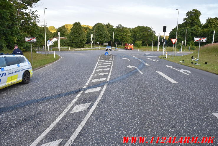 Både bilen og lysregulering gik død. Bredstenvej ved Skibet. 20/06-2024. Kl. 21:20.