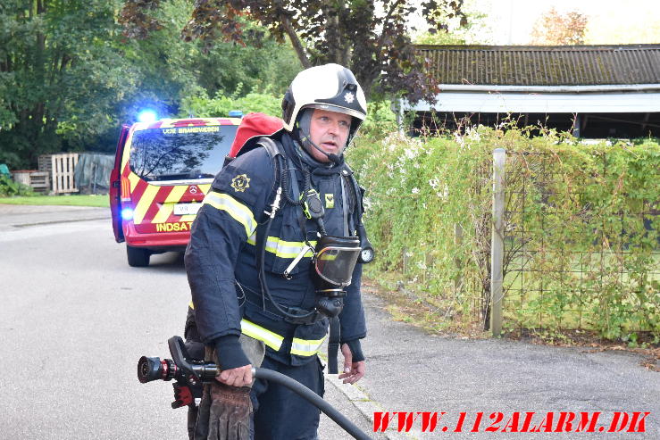 Brand i Villa / Skur. Grønholt i Vejle. 28/07-2024. Kl. 19:11.