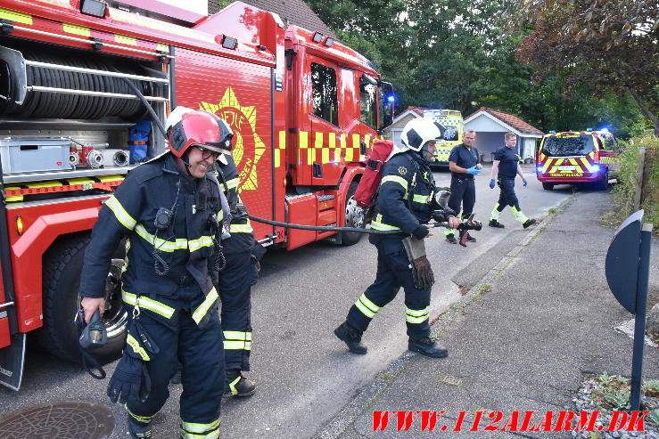 Brand i Villa / Skur. Grønholt i Vejle. 28/07-2024. Kl. 19:11.