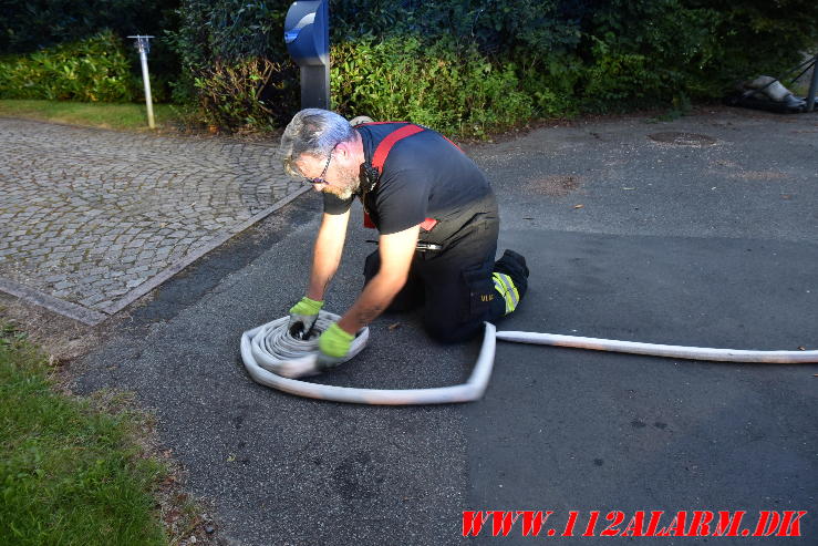 Ladeboksen startet branden. Bøgeparken i Vejle. 13/08-2024. KL. 19:44.