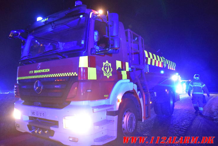 Brand på ubeboet gård. Norgesvej i Vendelev. 27/08-2024. Kl. 01:00.