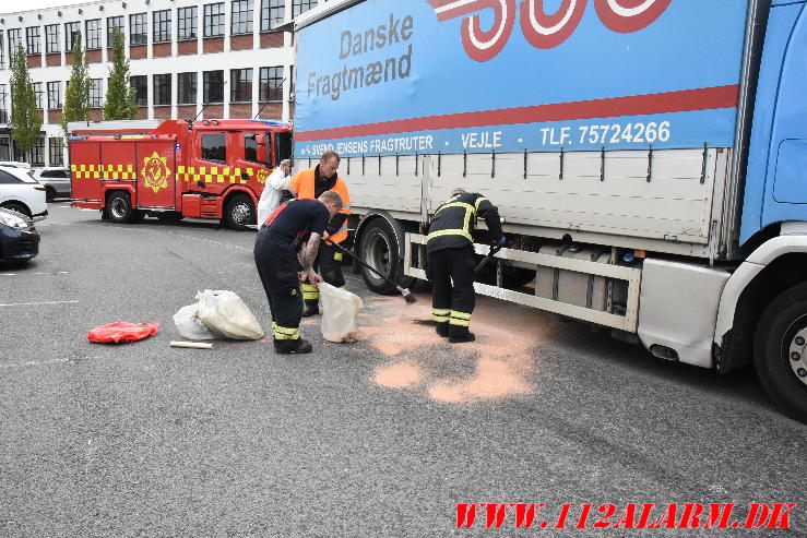 Der løb maling ud af siden. Havnegade i Vejle. 03/09-2024. Kl. 10:41.