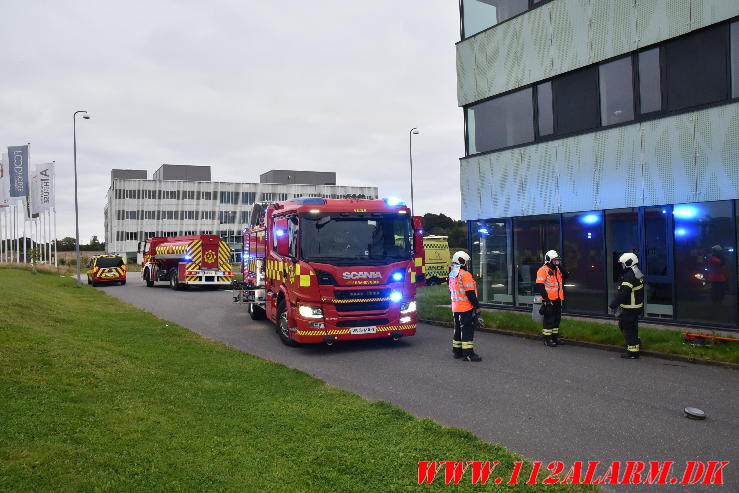 Ramte bygningen med stor kraft. Grundet Ringvej i Vejle. 15/09-2024. Kl. 18:54.