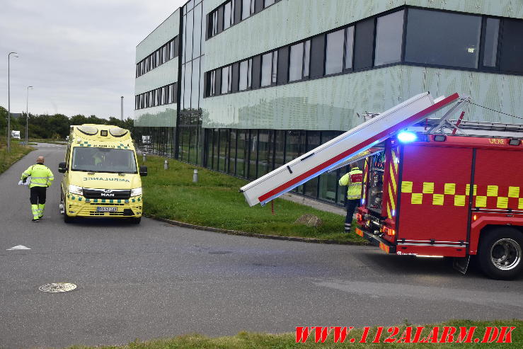 Ramte bygningen med stor kraft. Grundet Ringvej i Vejle. 15/09-2024. Kl. 18:54.