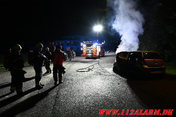 Bilen brød i brand. Skrænten i Bredballe. 05/10-2024. KL. 21:00.