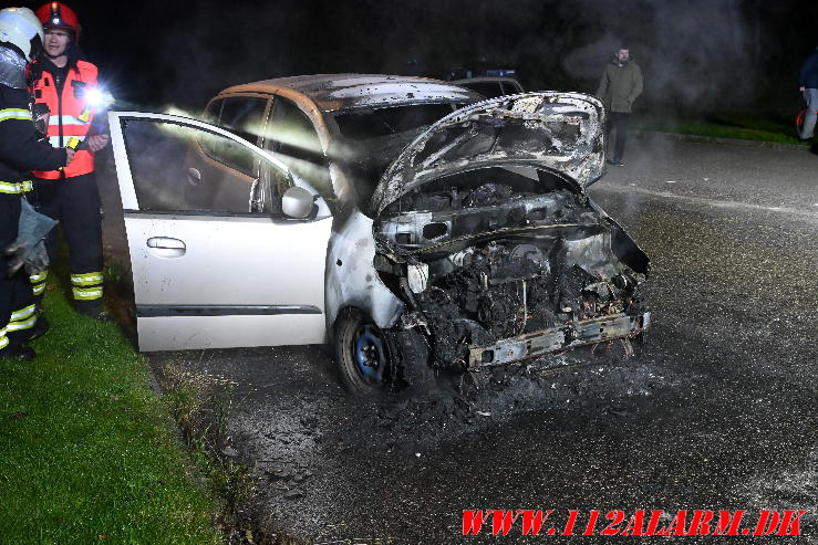 Bilen brød i brand. Skrænten i Bredballe. 05/10-2024. KL. 21:00.