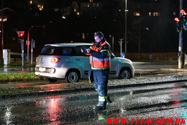 Overså midterrabatten. Fredericiavej i Vejle. 27/11-2024. Kl. 21:41.