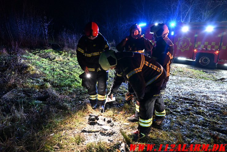 Nogen satte ild til deres affald. Skibetvej ved Skibet. 17/12-2024. KL. 21:58.