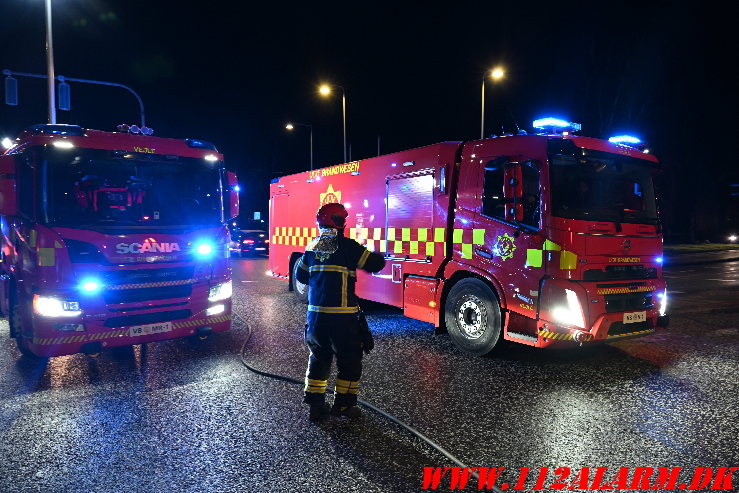 Ild i Lastbil. Toldbodvej i Vejle. 10/01-2025. KL. 22:46.