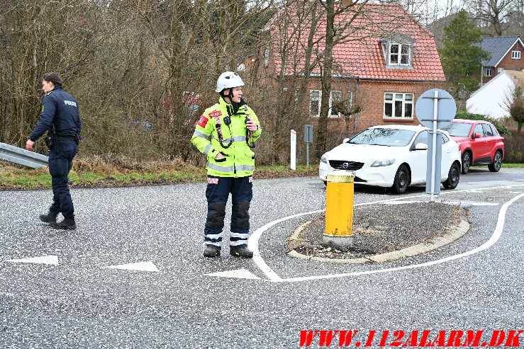 Kørt op bag i en holdende bil. Vardevej i Skibet. 25/01-2025. Kl. 12:11.