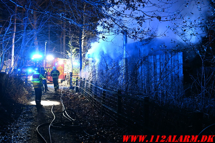 Ild i Kolonihavehus. Lohsevej Vejle. 09/02-2025. Kl. 23:10.