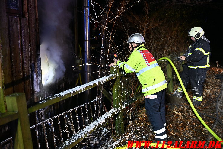 Ild i Kolonihavehus. Lohsevej Vejle. 09/02-2025. Kl. 23:10.