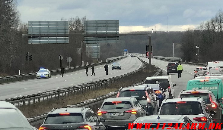 Vejlefjordbroen har kortværret været afspærret.12/03-2025. Kl.14:00. 